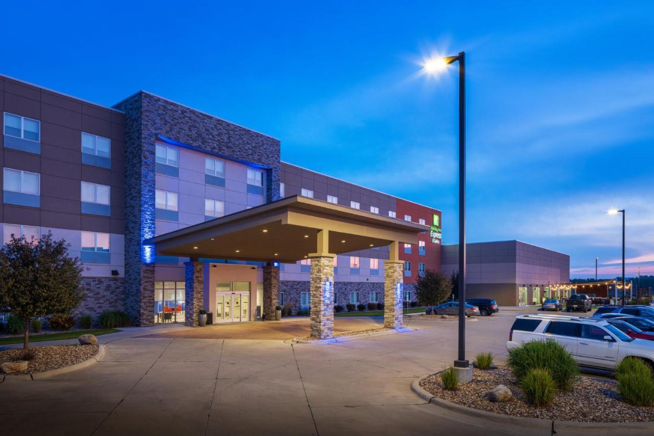 Holiday Inn Express & Suites Sioux City North - Event Center By Ihg Dakota Dunes Extérieur photo