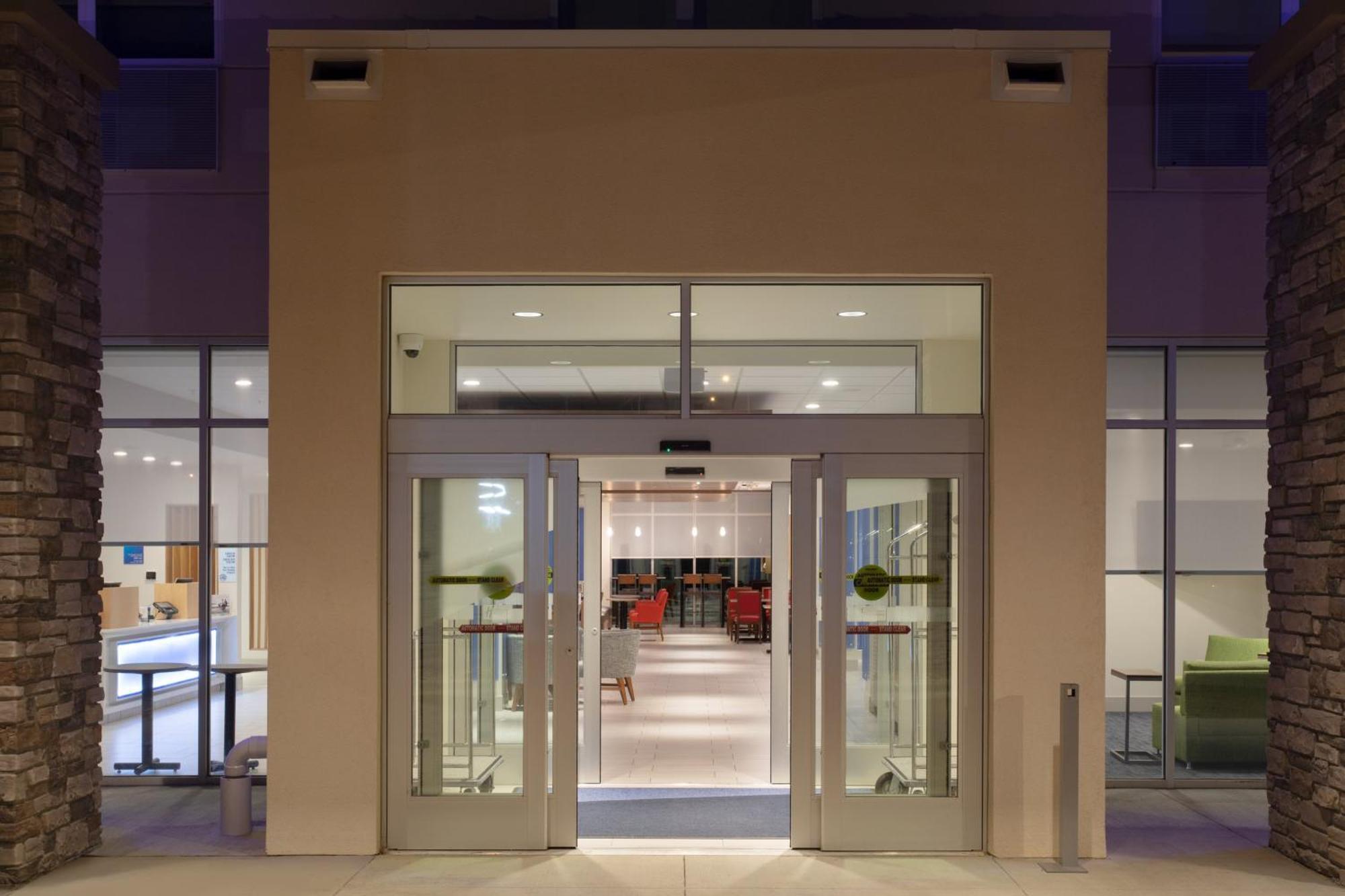 Holiday Inn Express & Suites Sioux City North - Event Center By Ihg Dakota Dunes Extérieur photo