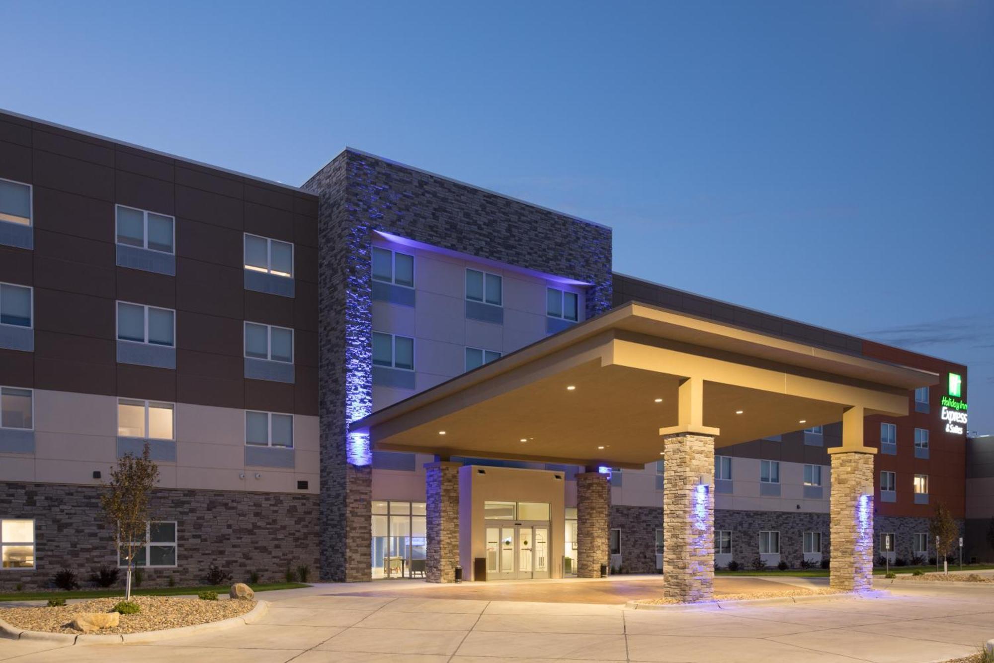 Holiday Inn Express & Suites Sioux City North - Event Center By Ihg Dakota Dunes Extérieur photo